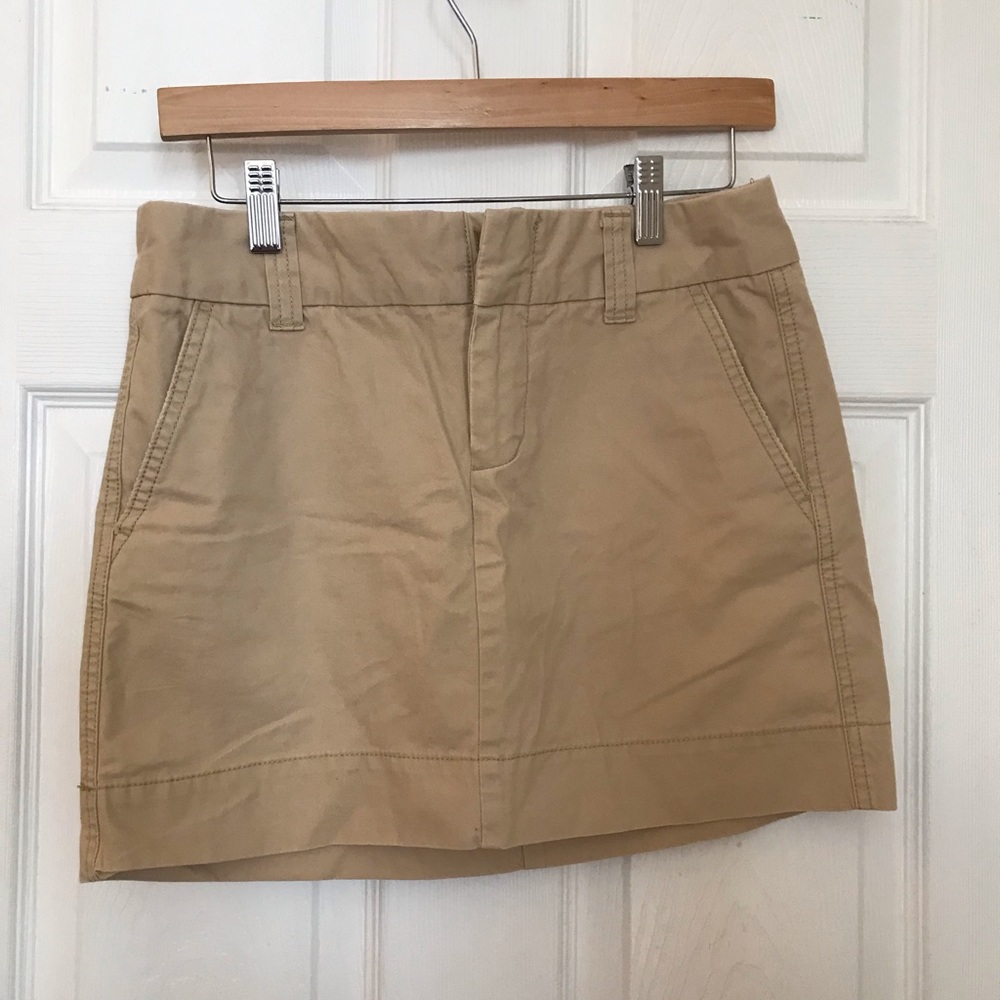 Gap mini Chico skirt !